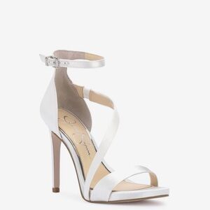 BNIB never been worn sz 8 Jessica Simpson Rayli White Satin platform